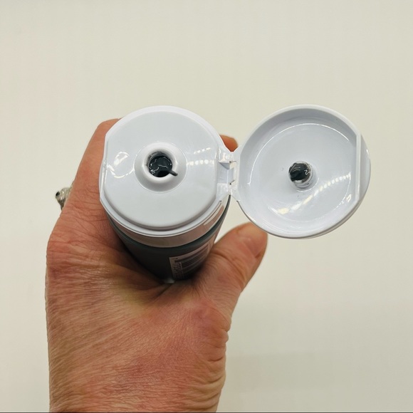 NWT ORIGINS Clear Improvement Active Charcoal Mask 3.4 oz - Picture 6 of 9